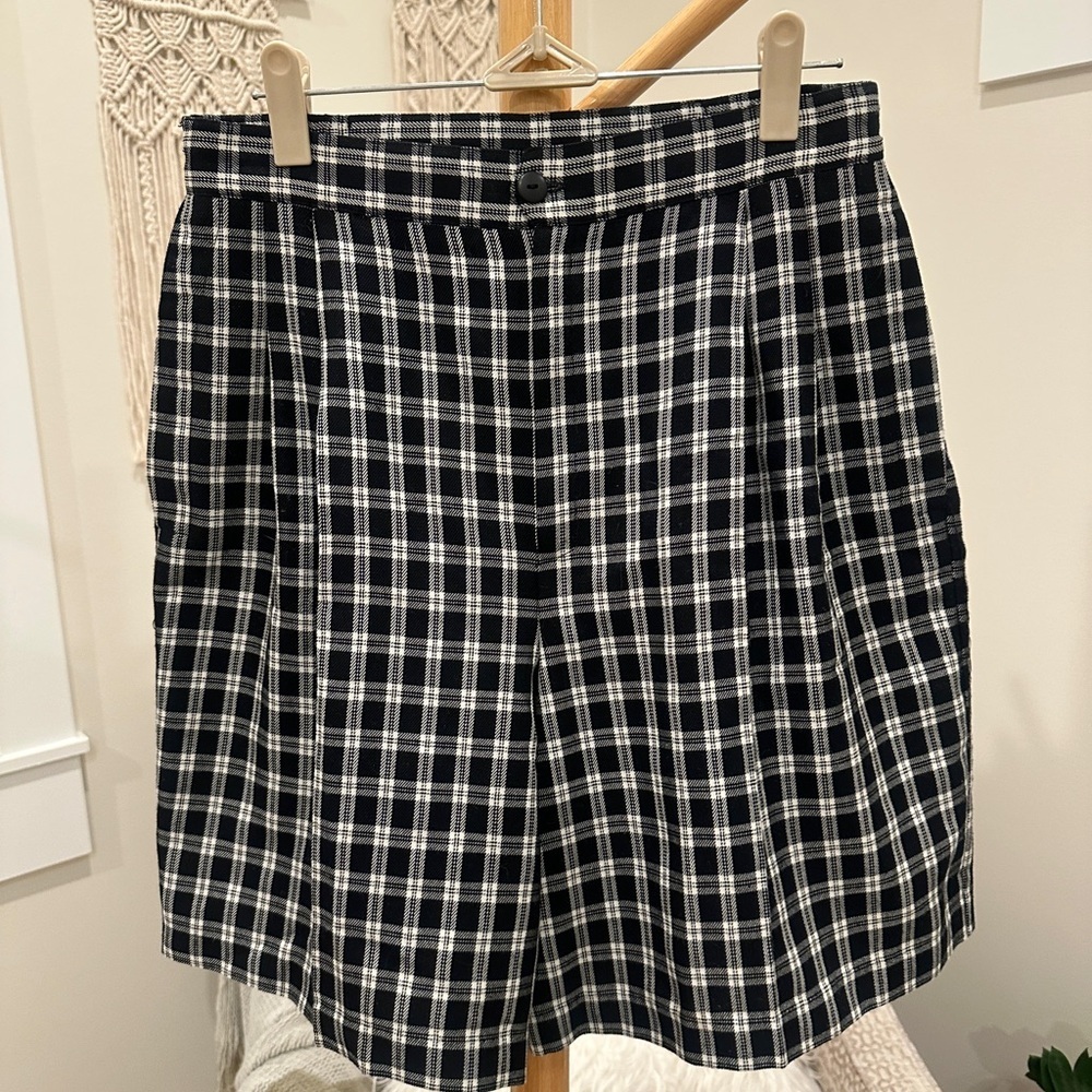 Plaid High Rise Pleated Shorts Bermuda Black White Sz 8 - Picture 2 of 6